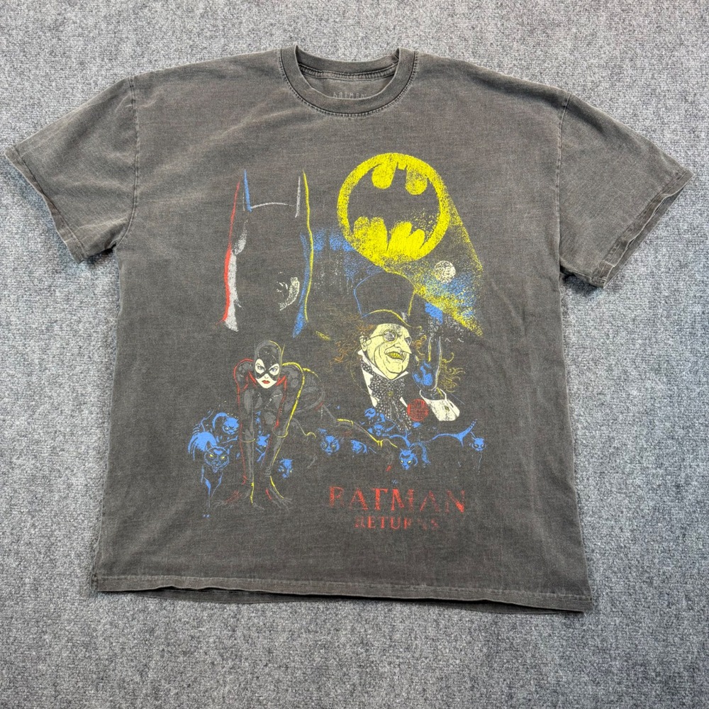Batman Returns Graphic T-Shirt Gray Mineral Wash Catwoman Penguin DC Comics XL